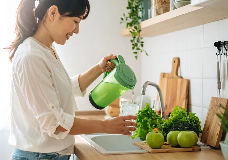 透明なクリア氷のアップ