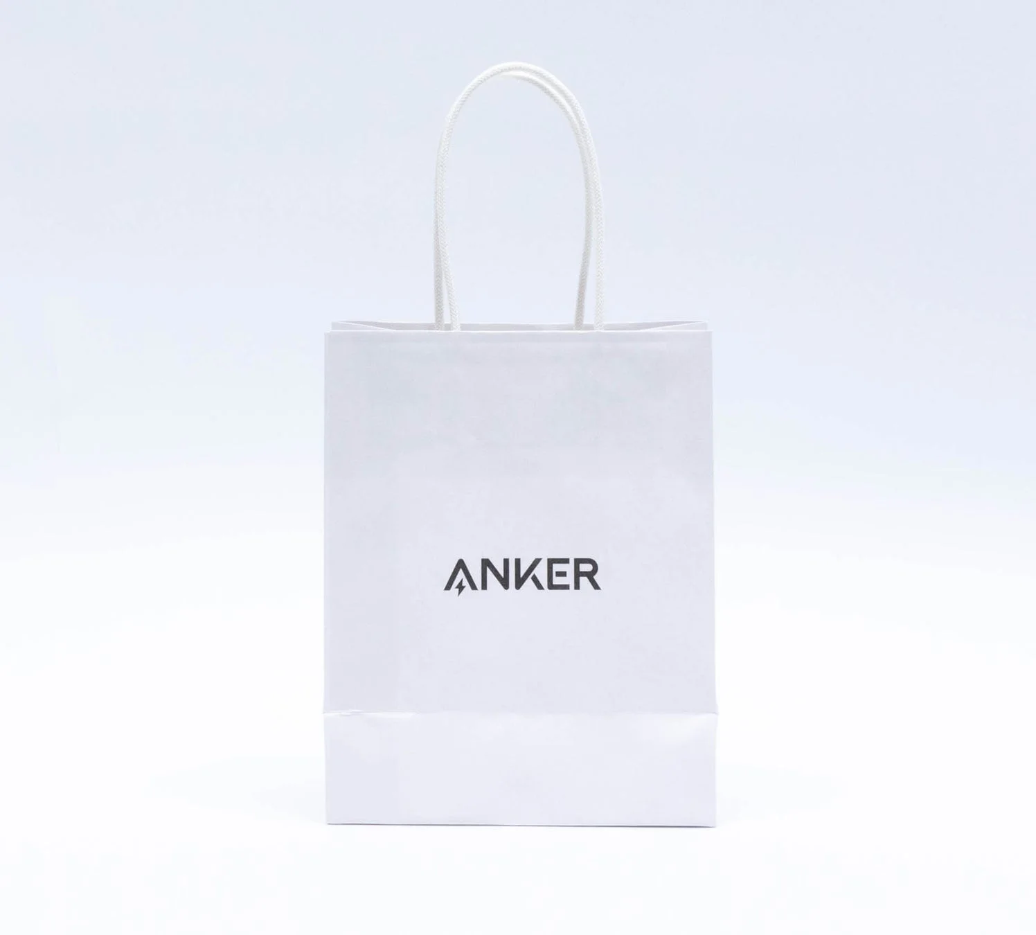 Ankerロゴ入り紙製ショッパー