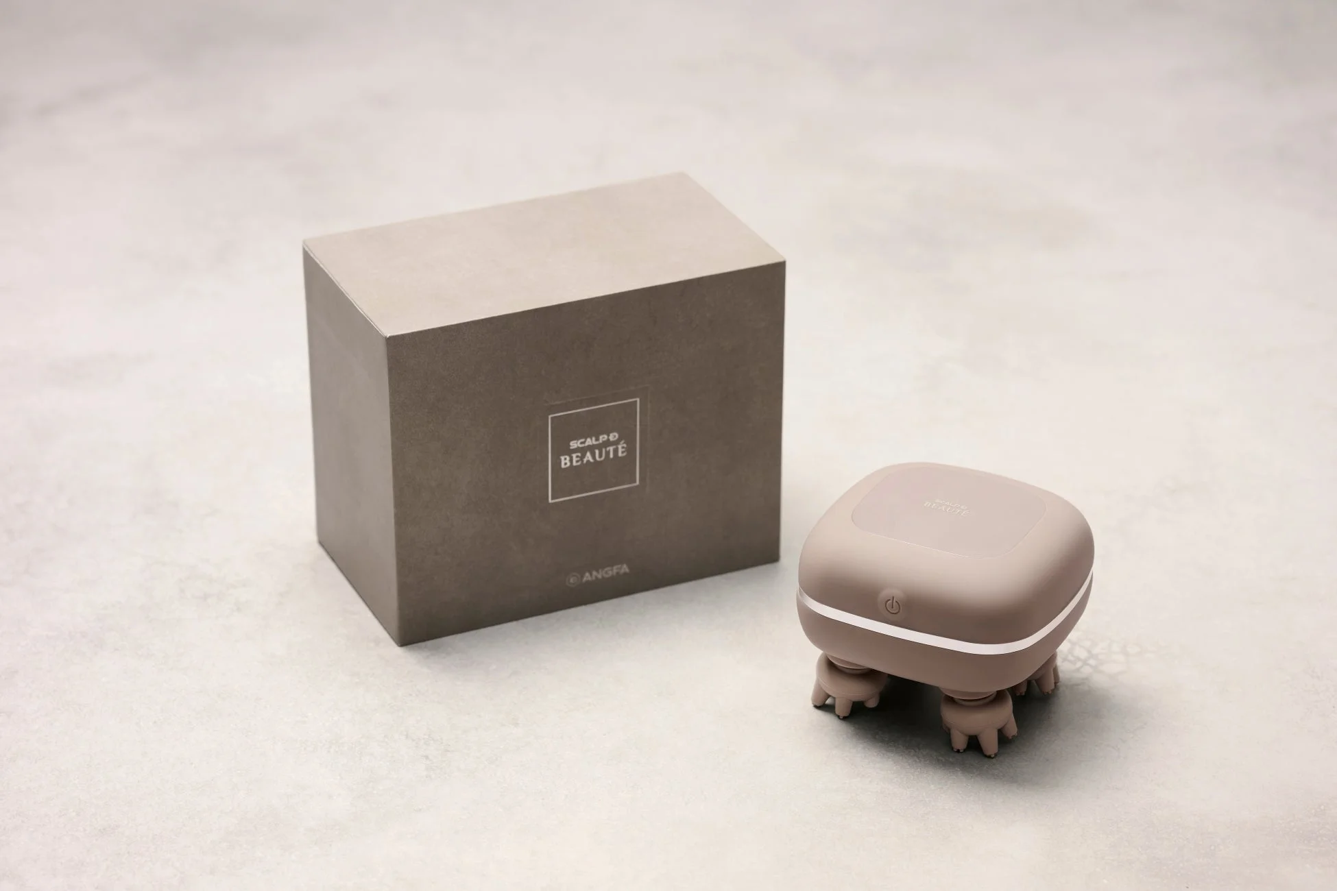 スカルプD ボーテ ビューティーヘッドスパ本体とパッケージ