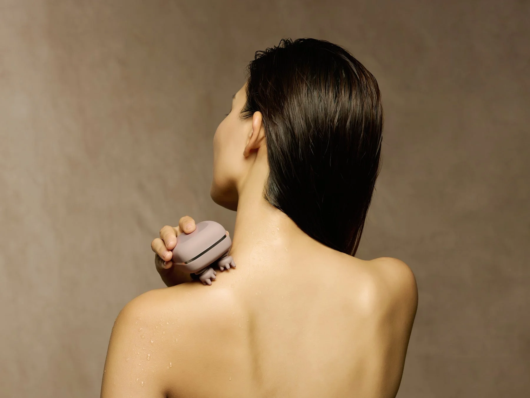 肩・首ケアの使用イメージ