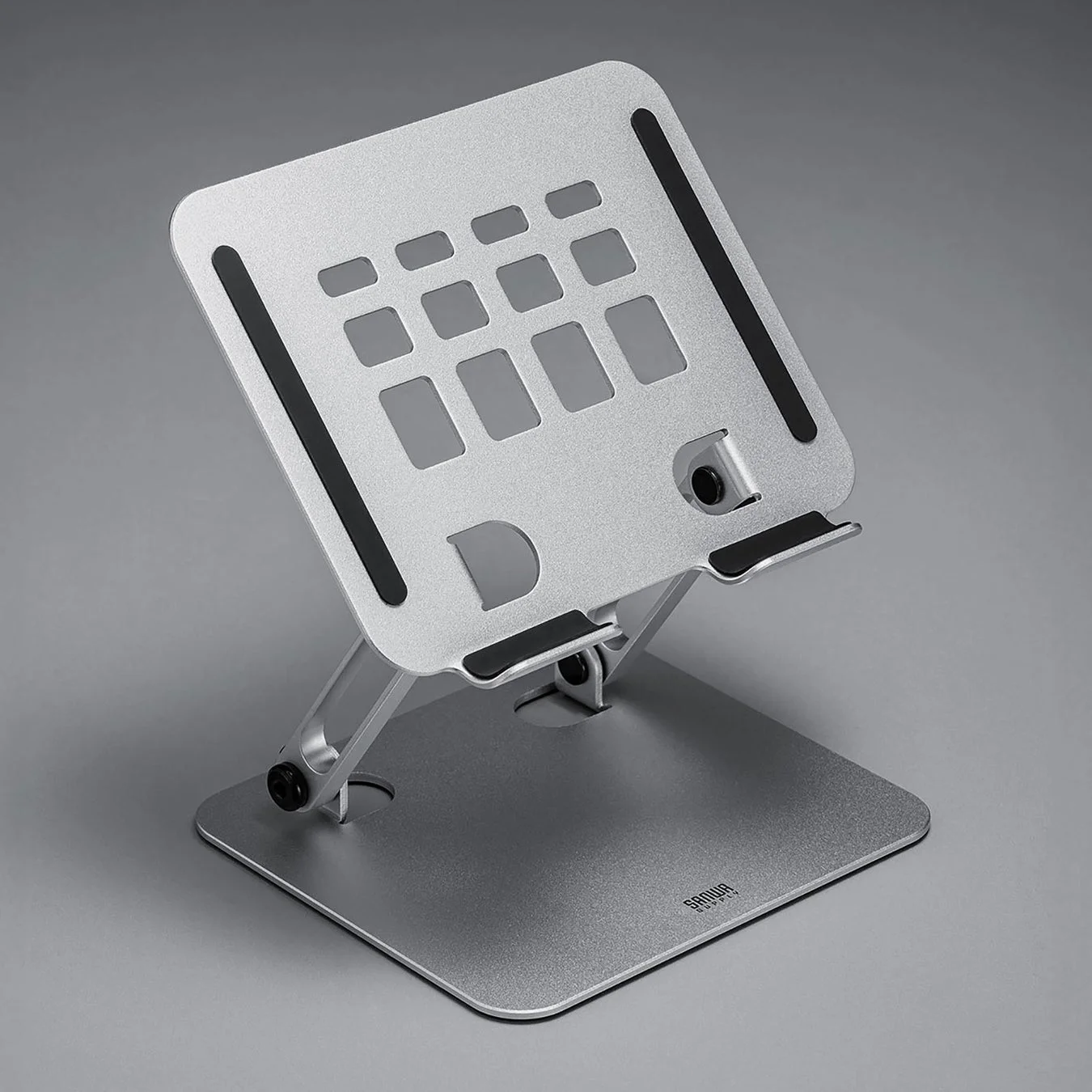 美しさと耐久性を両立したアルミボディ