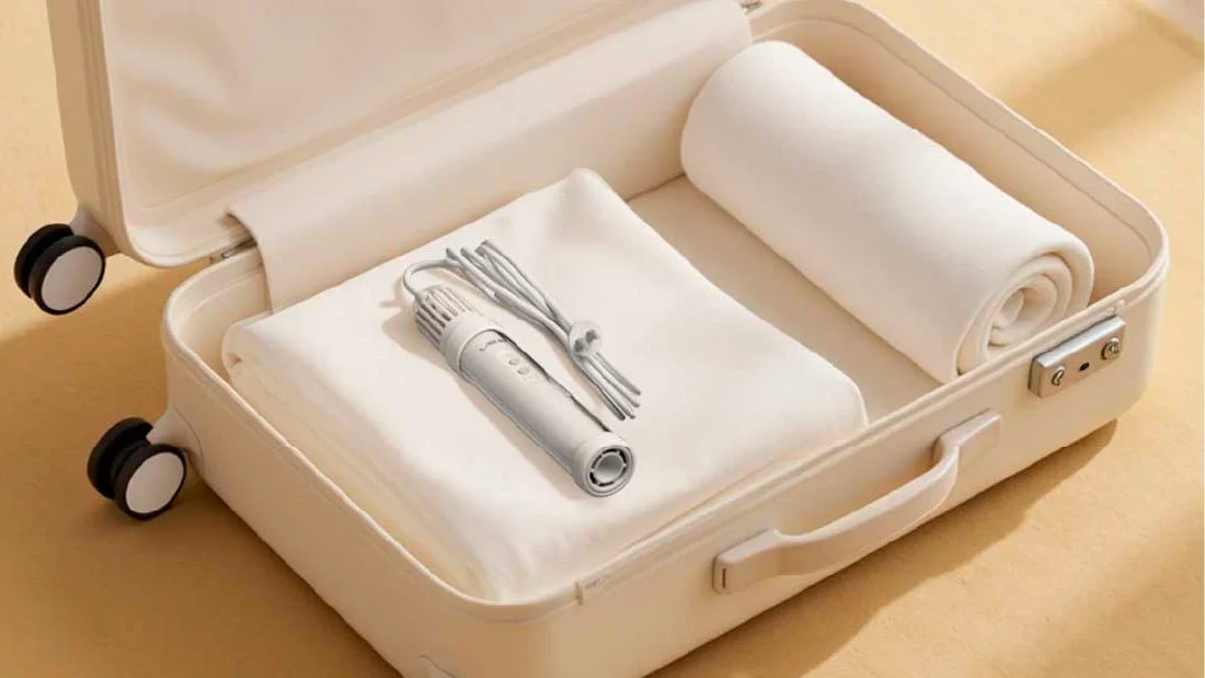 スーツケースに収まるSuperπMINI布団乾燥機