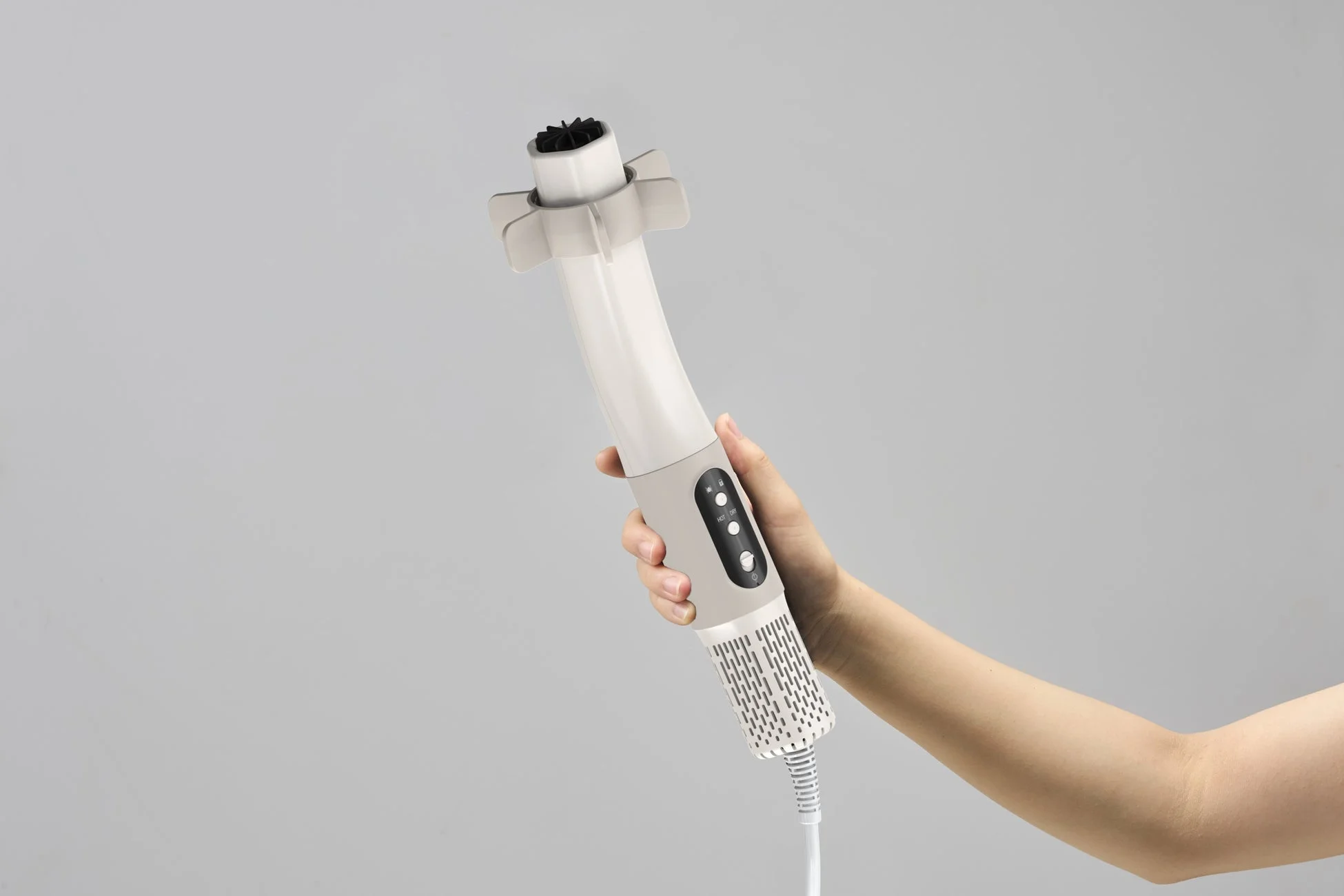 軽量で持ち運びやすい