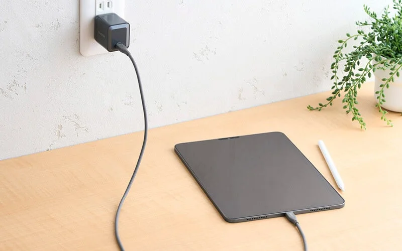 なめらかタイプのUSB Type-Cケーブル