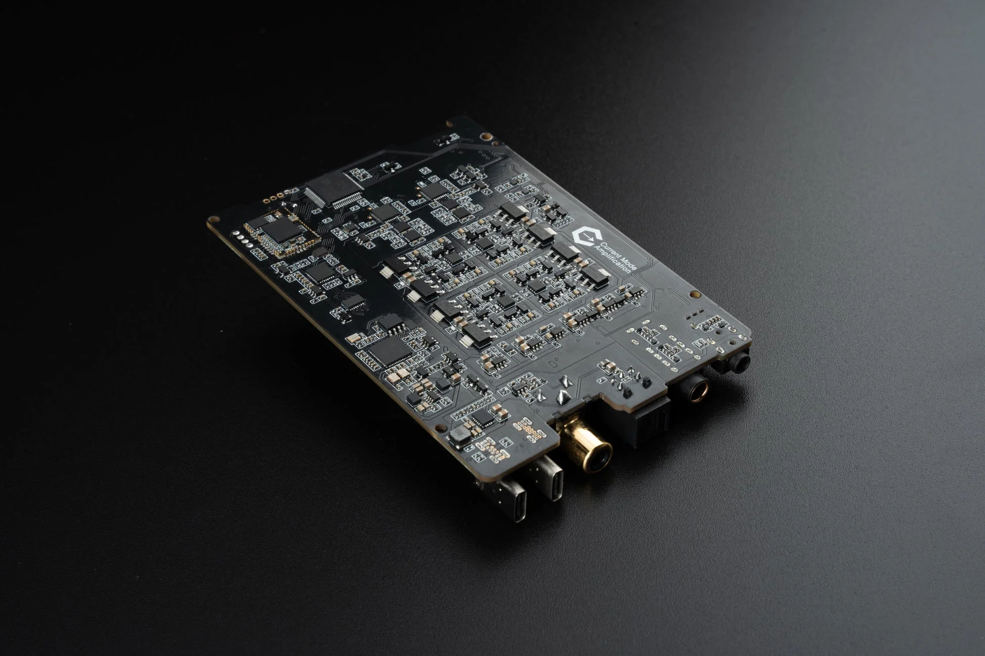 Questyle SIGMA Pro 内部基板