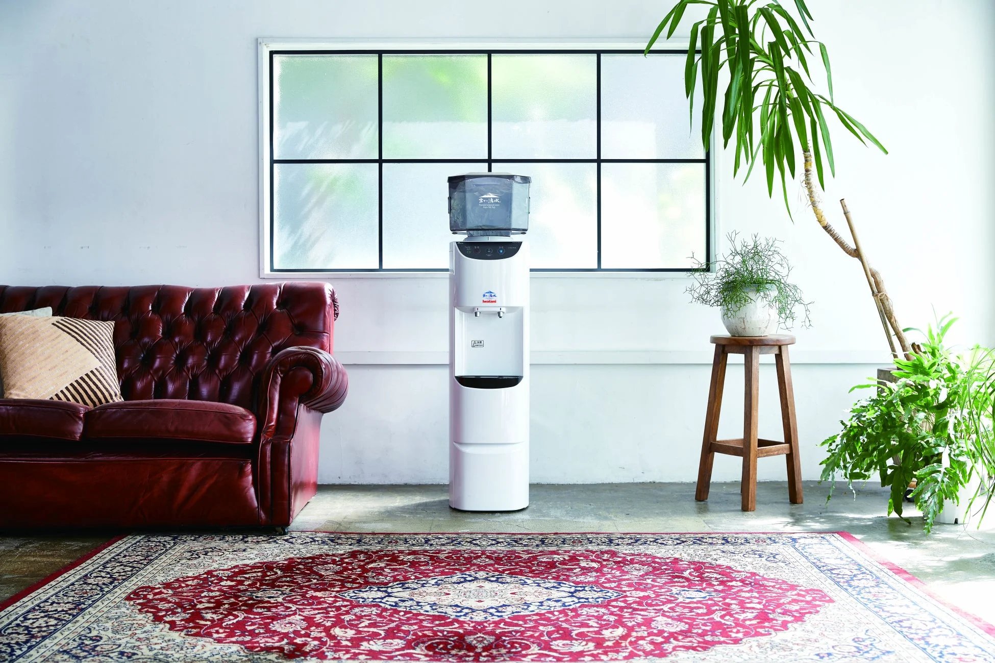 ウォーターサーバーが置かれたリビング