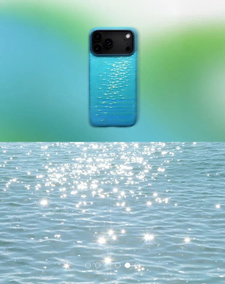 水面にきらめく光を表現したスマホケース