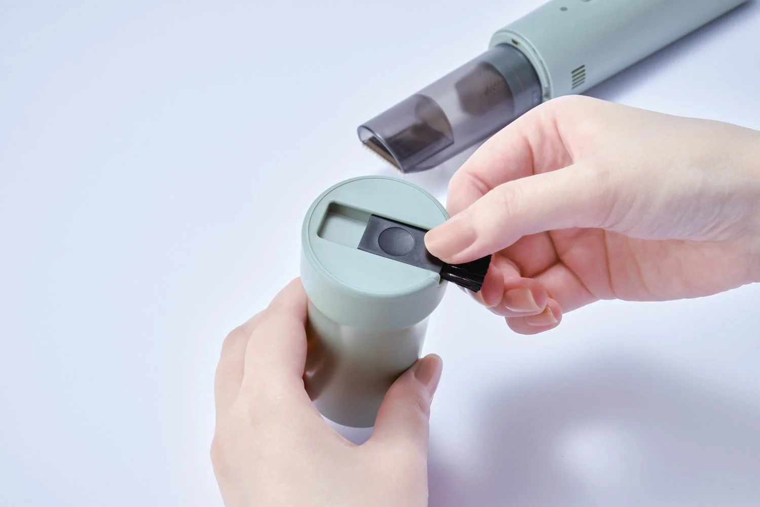 レコルト コードレス スポットクリーナーのブラシ部分