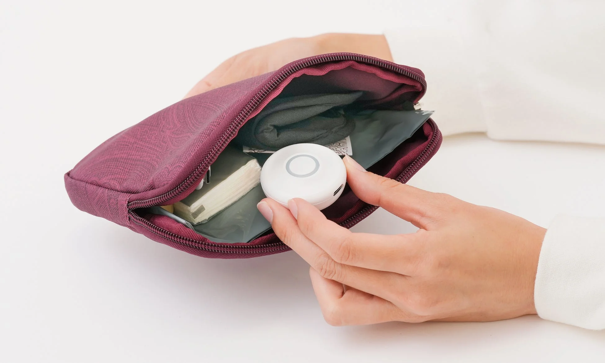 ポーチに入れて持ち運び