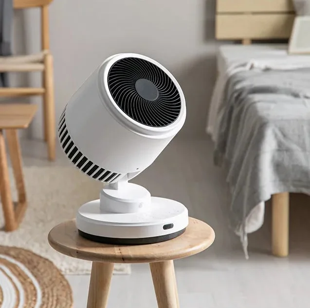 ホワイトカラーのサーキュレーター