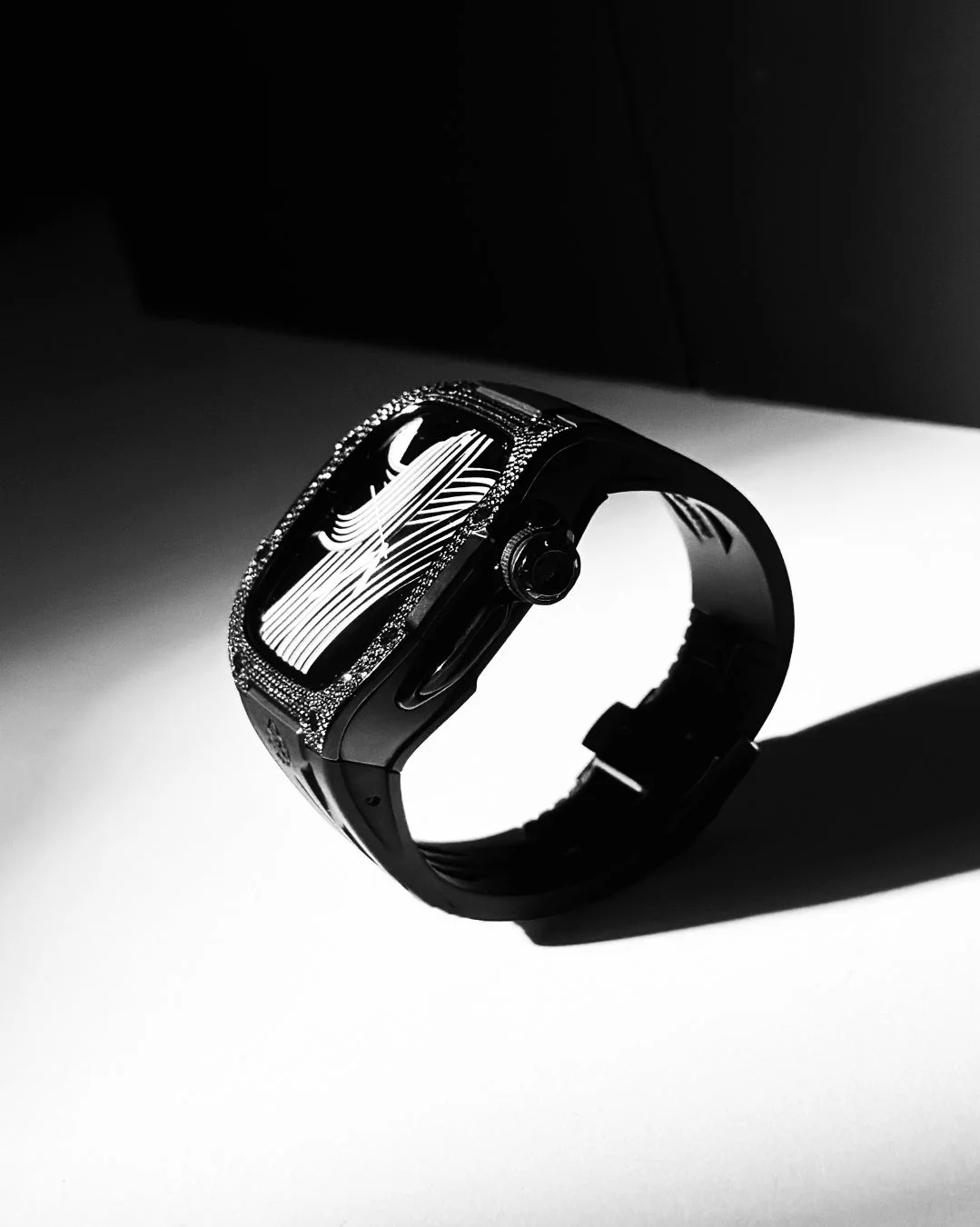 RSTⅢ46 VENOMの精緻なデザイン