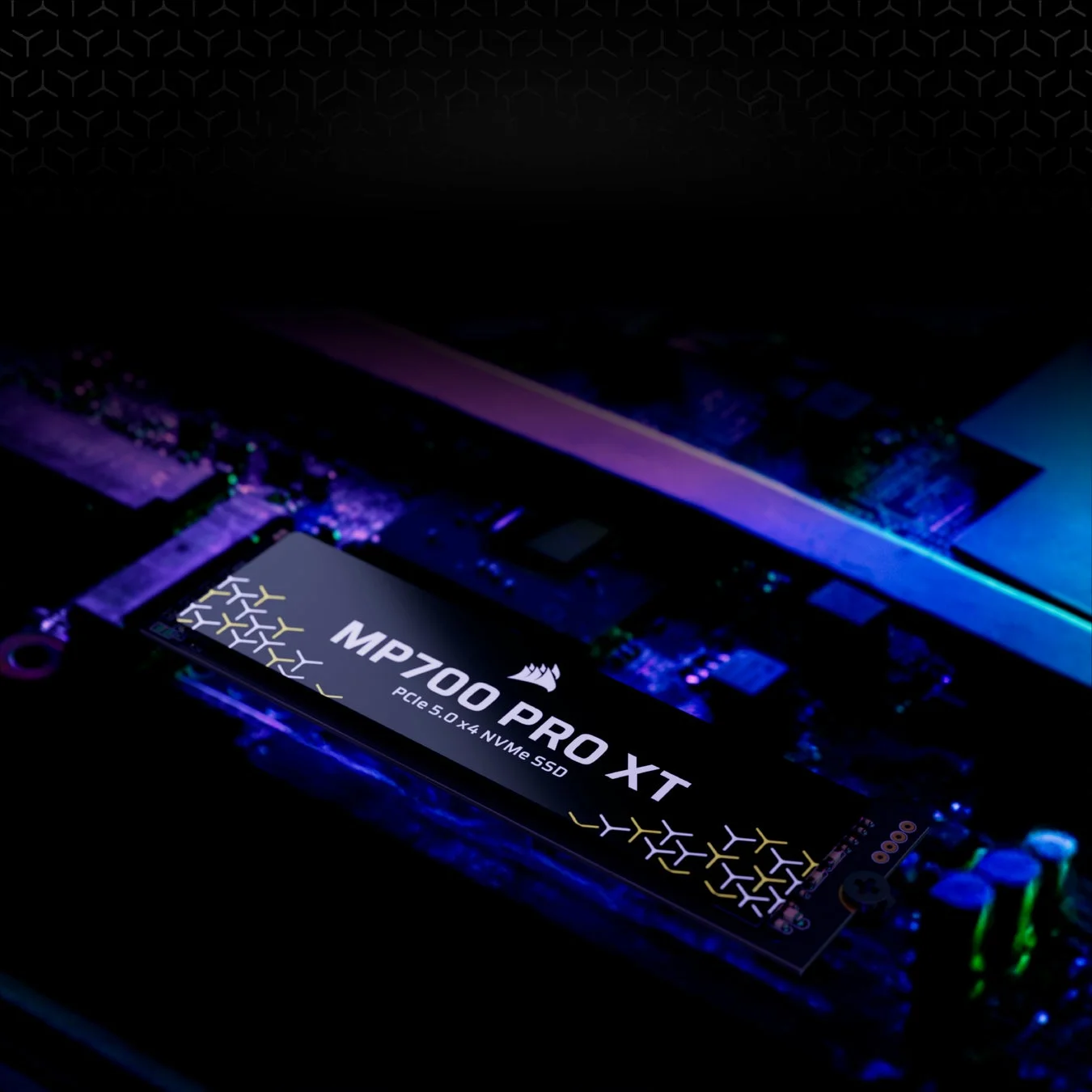 最新「PS5028-E28」コントローラー搭載で高効率・高安定性