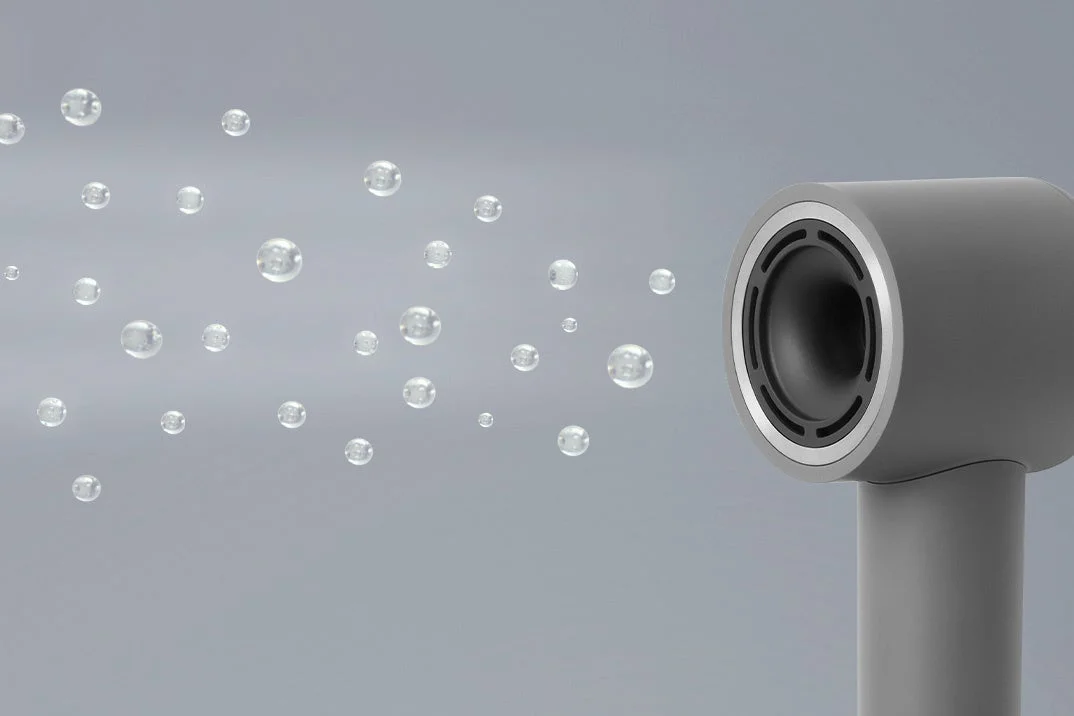 ドライヤーから泡や粒子