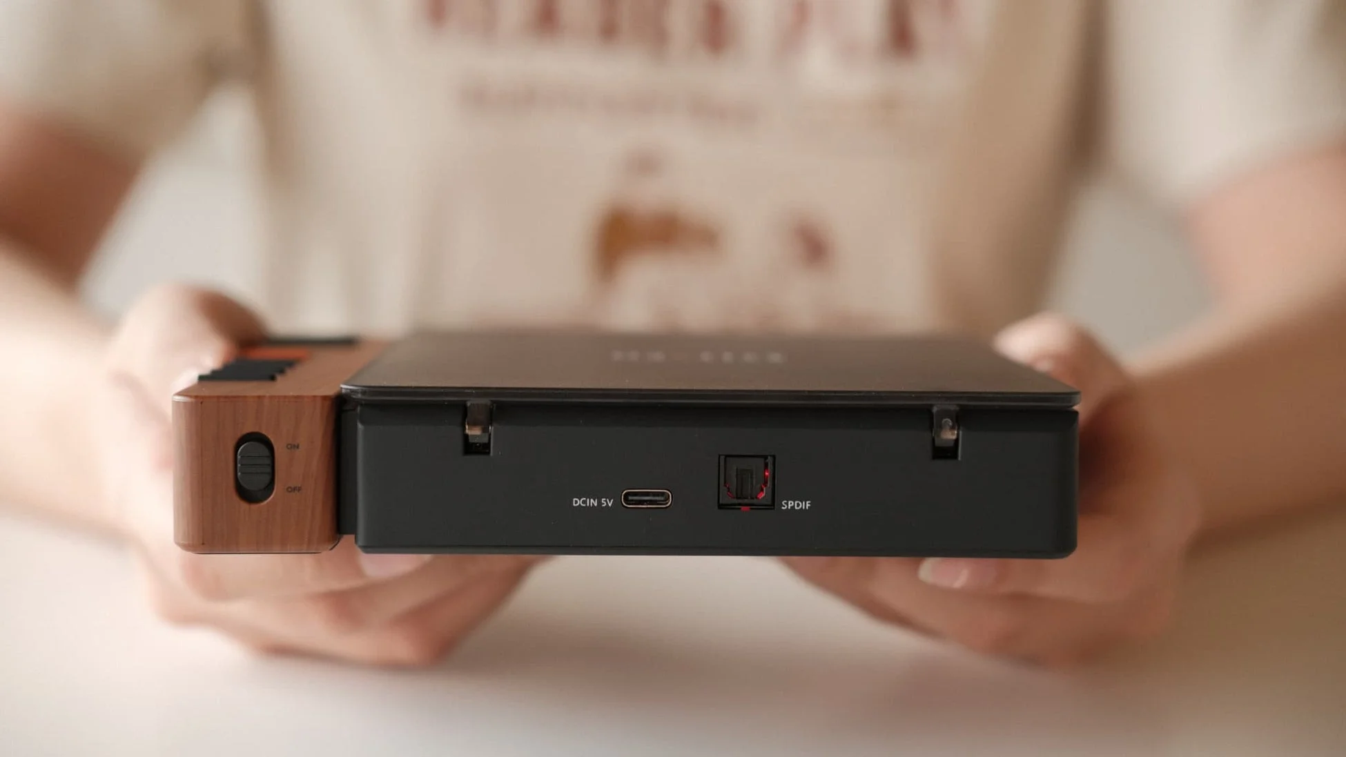 R300の側面ポート