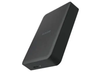 ELECOM製の黒い長方形の電子機器 4TB