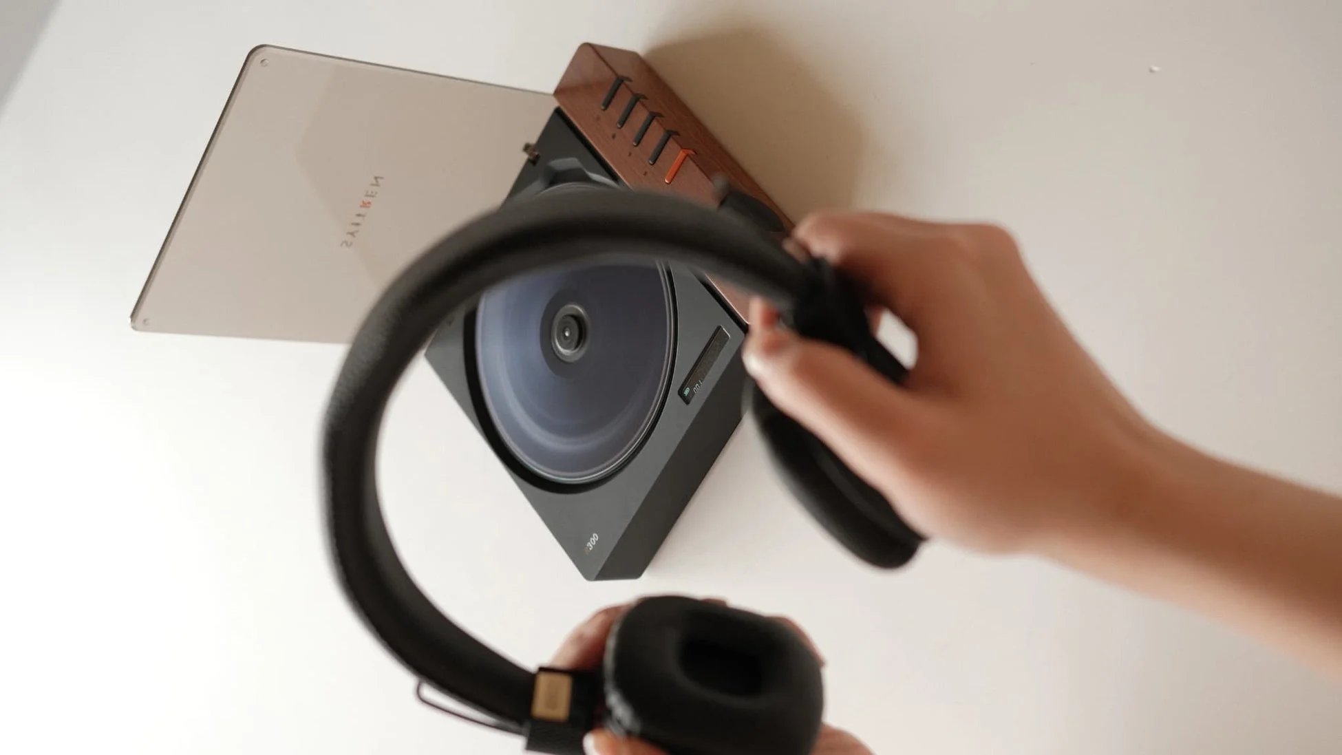 ヘッドホンとCDプレイヤー