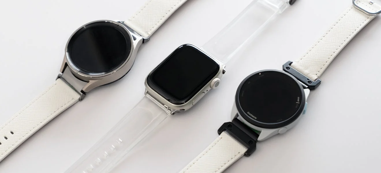 Apple Watch, Galaxy Watch, Garminが並ぶ画像