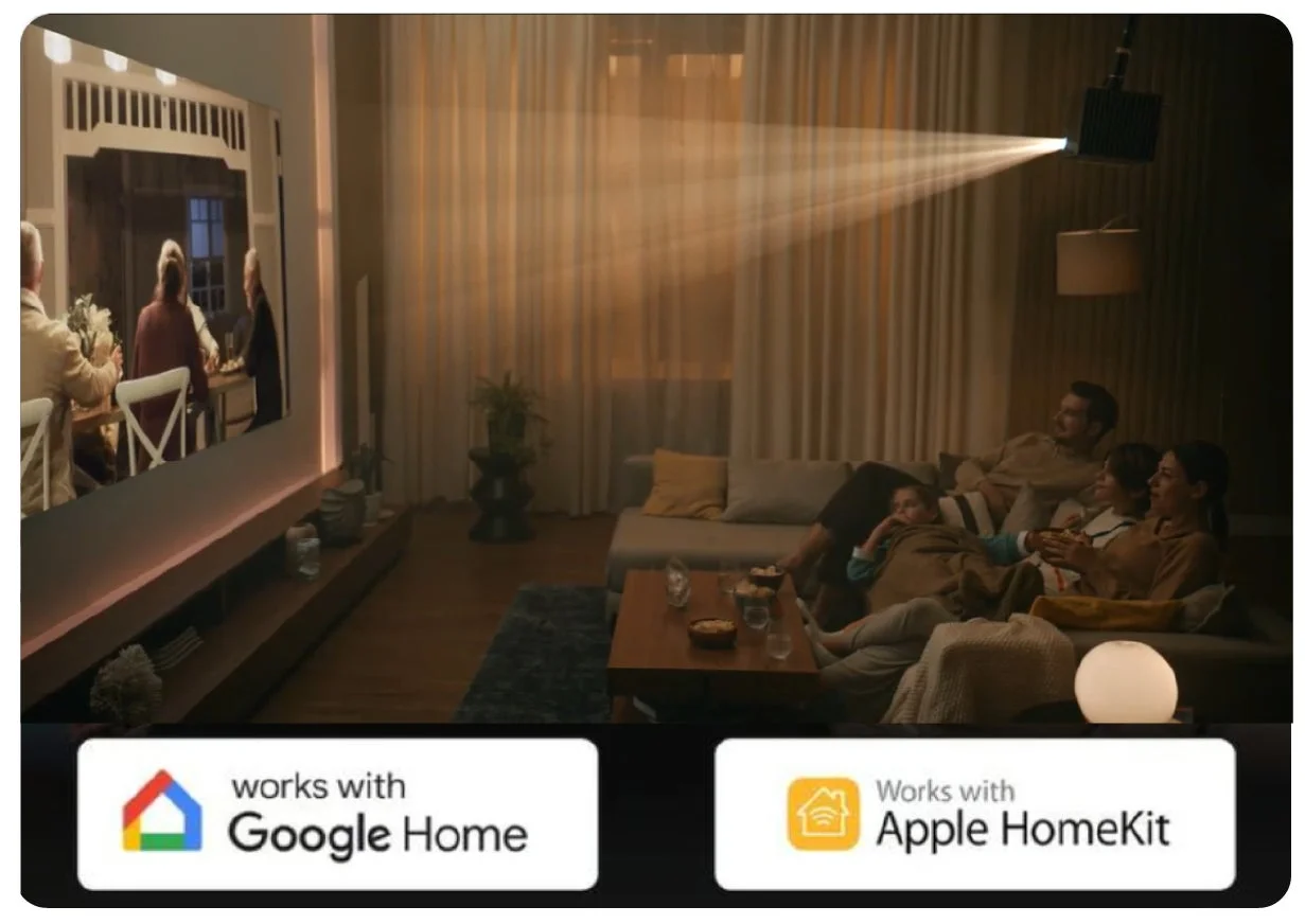 スマートホーム連携で映画を楽しむ家族
