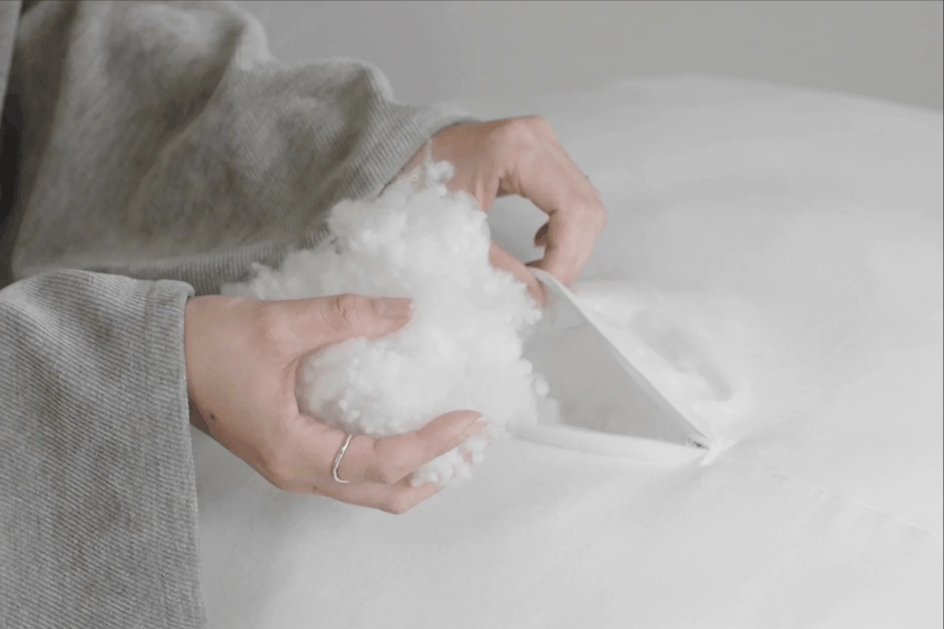 綿素材で補充が簡単なYURUMARU