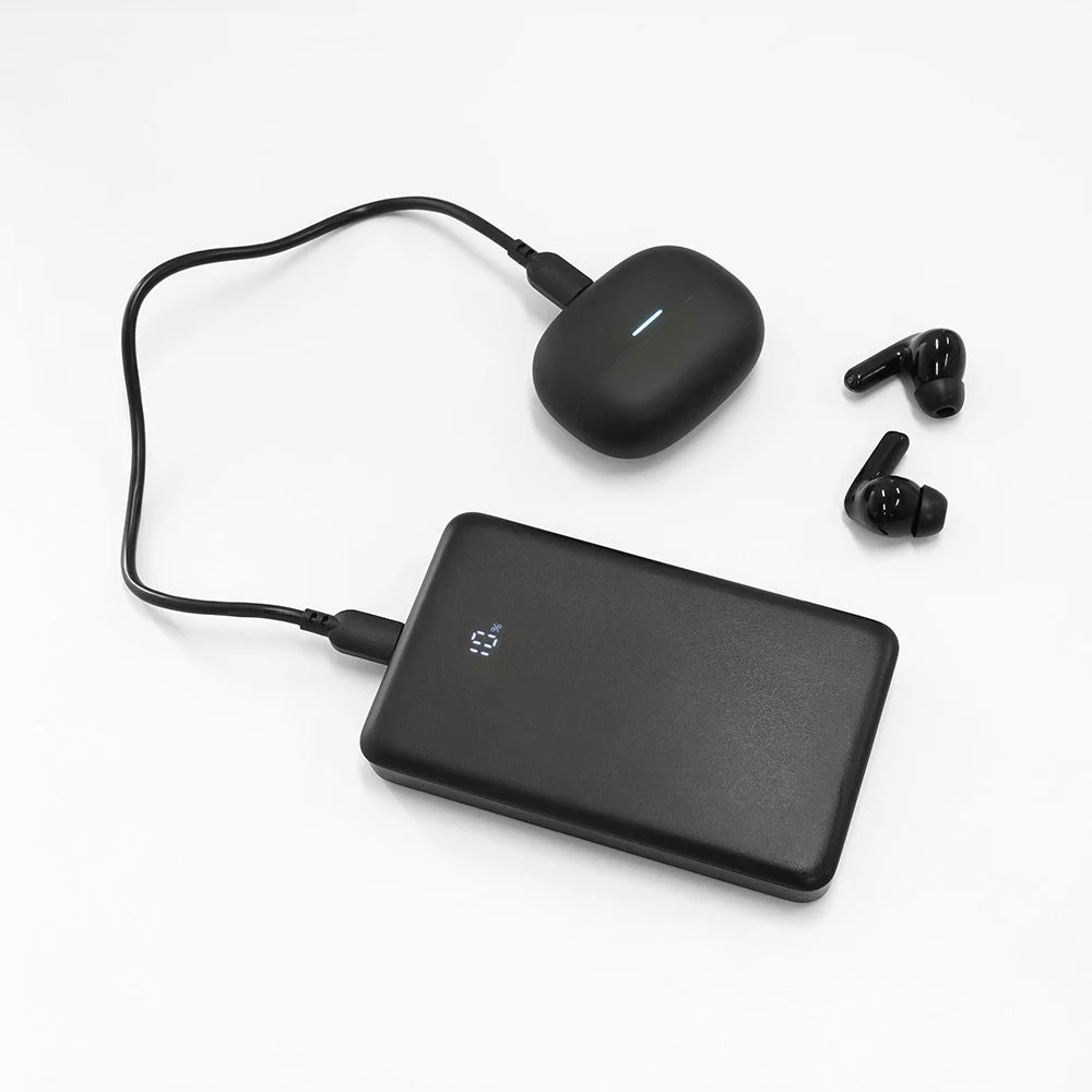 モバイルバッテリーでワイヤレスイヤホンケースを充電