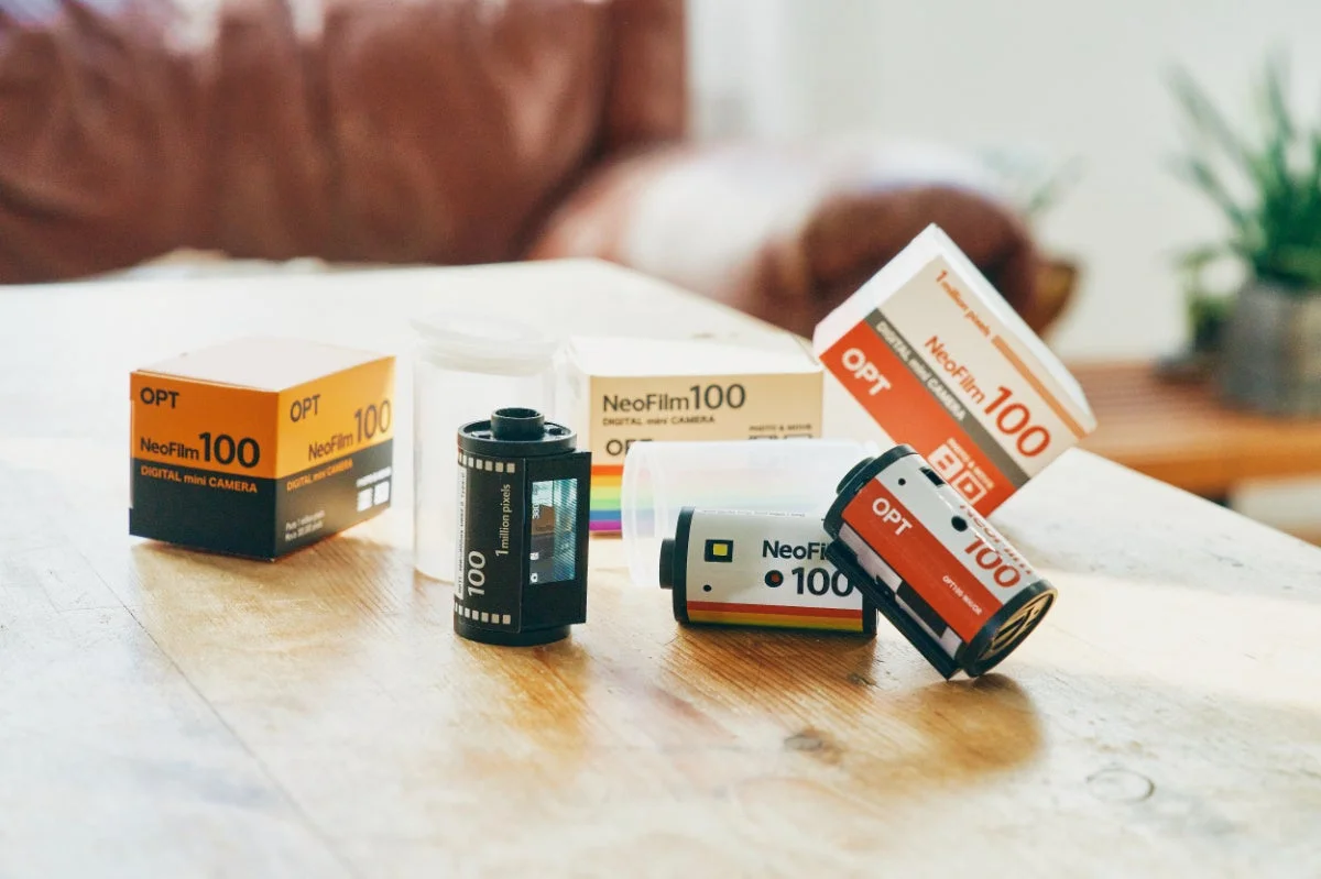 「撮る喜び」を再発見！フィルム型デジタルトイカメラ「OPT100 Neo Film」で毎日をもっと豊かに