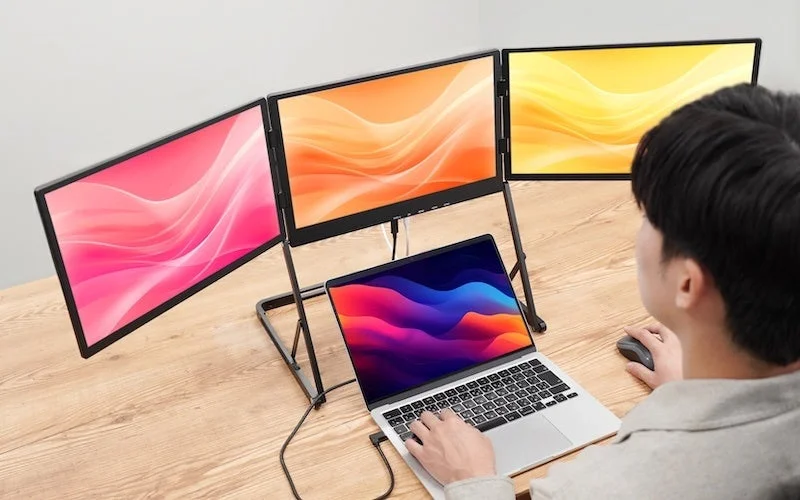 ケーブル1本でノートPCが最強のワークステーションに!サンコーから『映像出力がないUSBでも4画面にできる拡張モニター』が登場