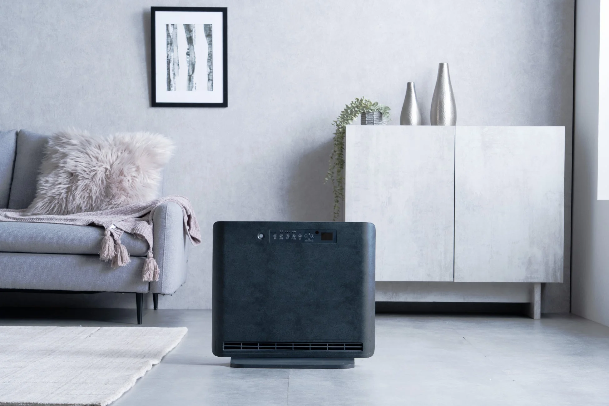 お部屋に溶け込むデザインとWセンサーで安心!タンスのゲンの新型セラミックヒーターが登場