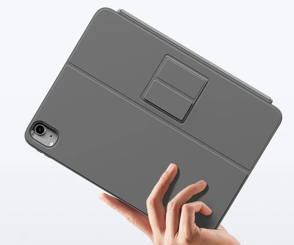 ケースに収納されたiPad