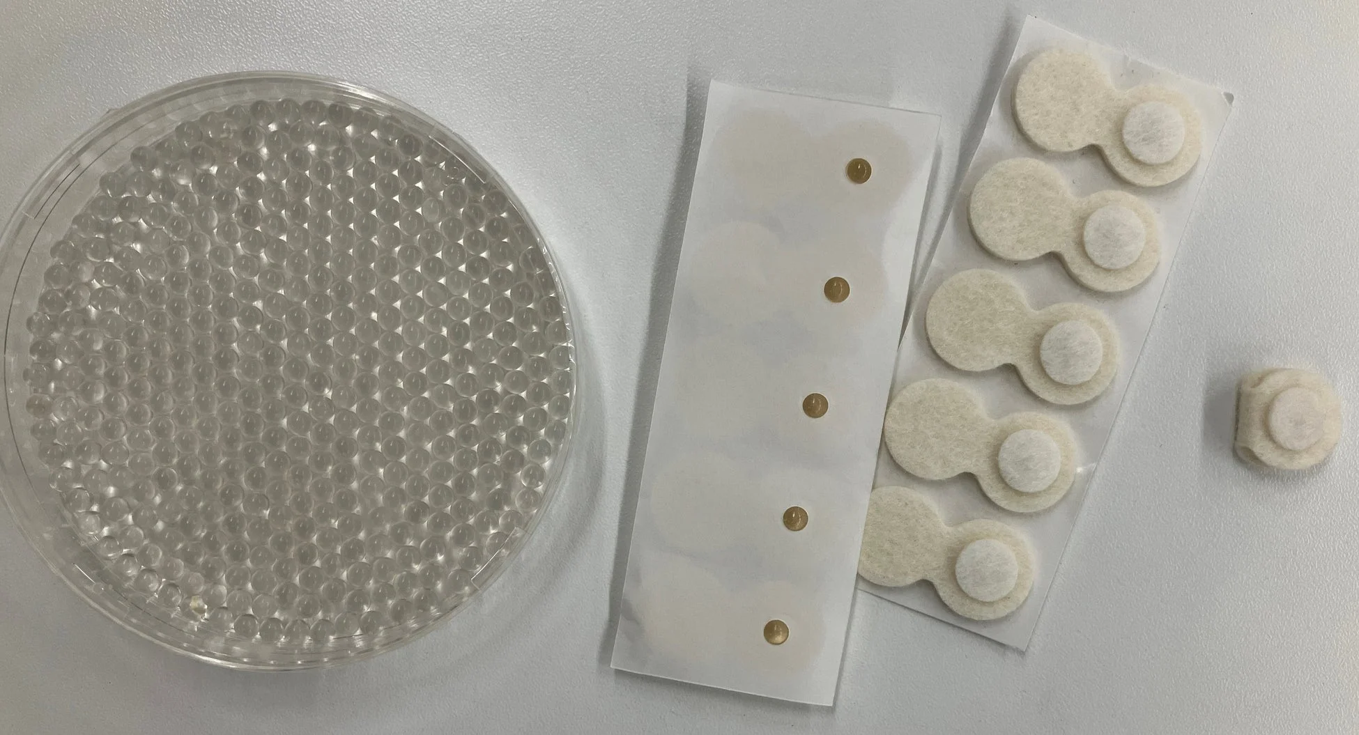 ビーズとパッチ