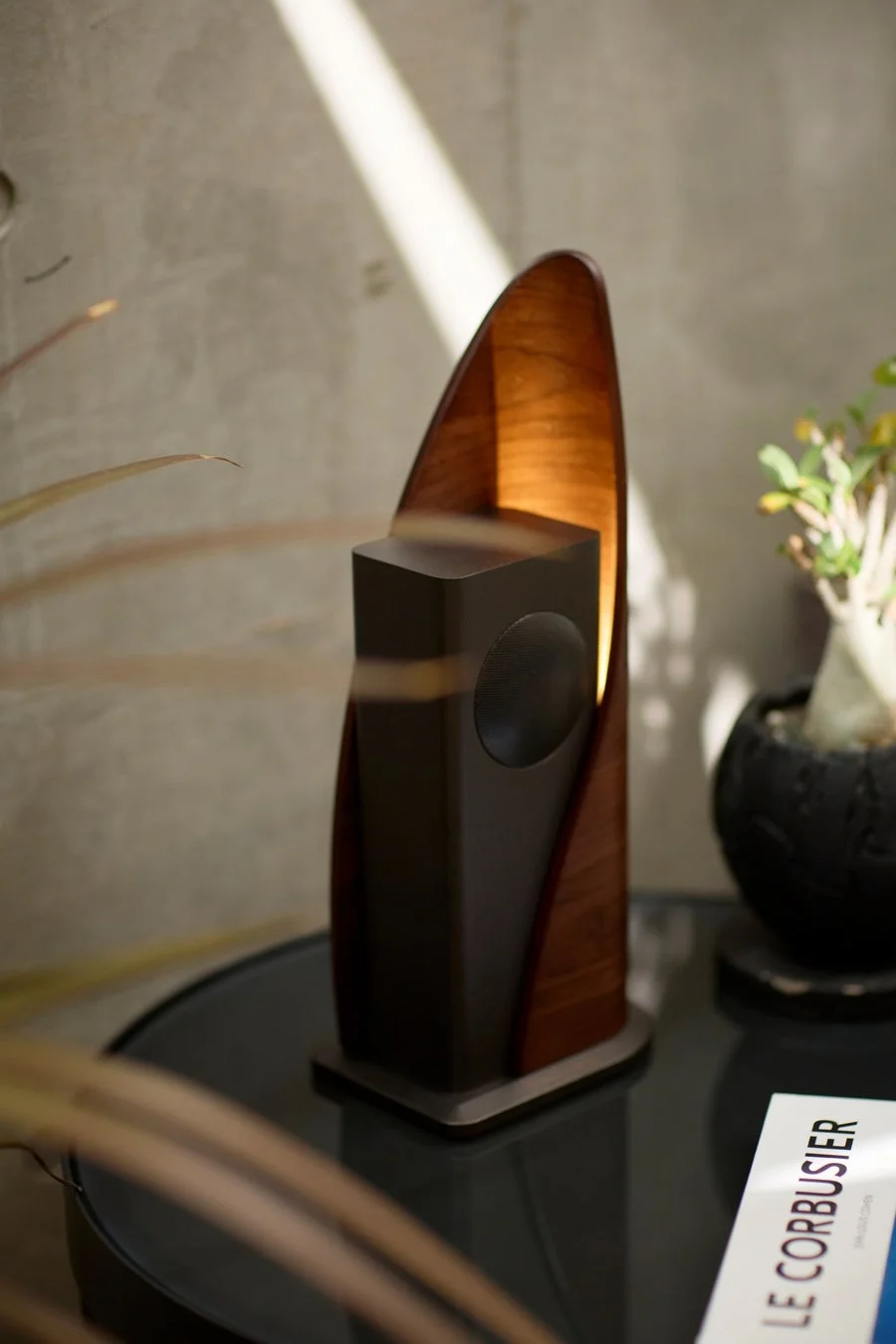 ポータブルスピーカー『Sail』