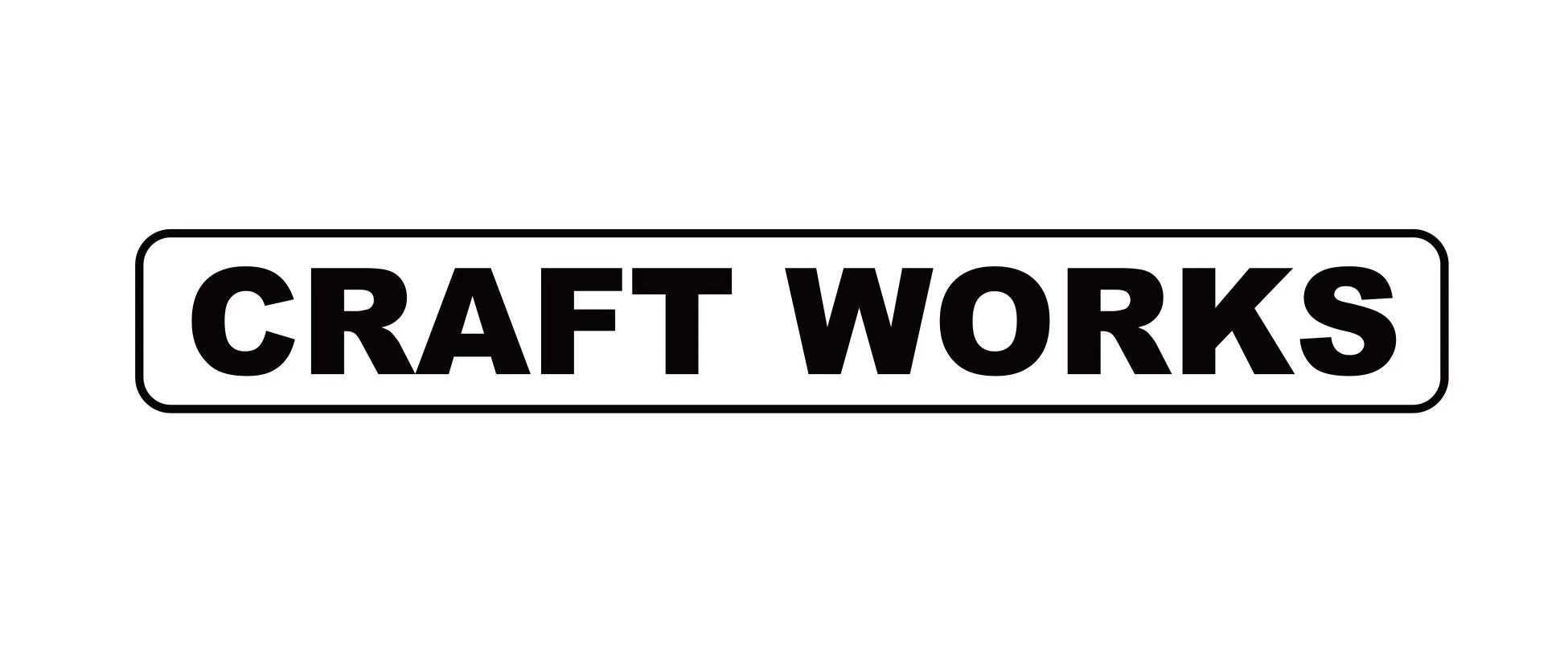 白い背景に「CRAFT WORKS」という黒い文字が、角丸の長方形の枠で囲まれて表示されているシンプルなロゴ画像です。