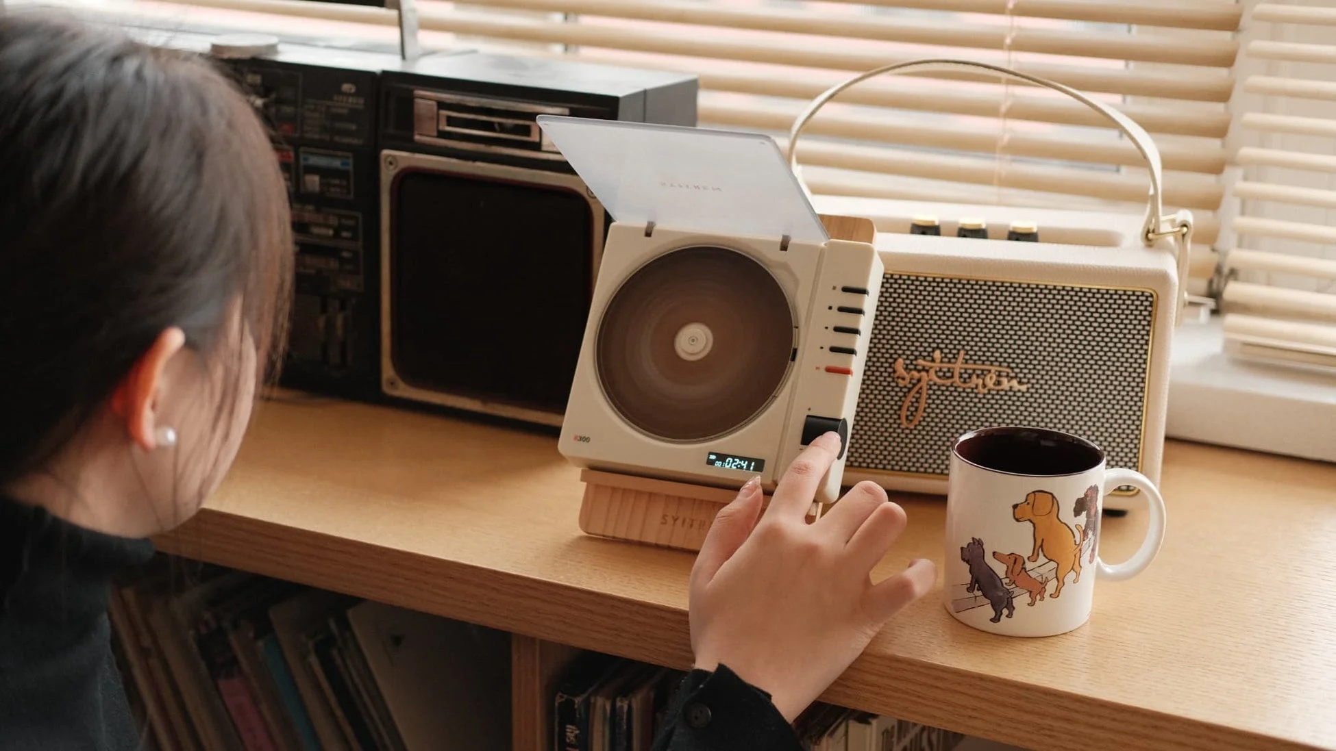 R300を使用する女性