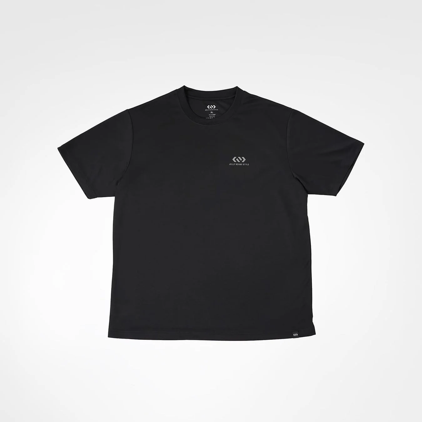 黒色の半袖Tシャツ