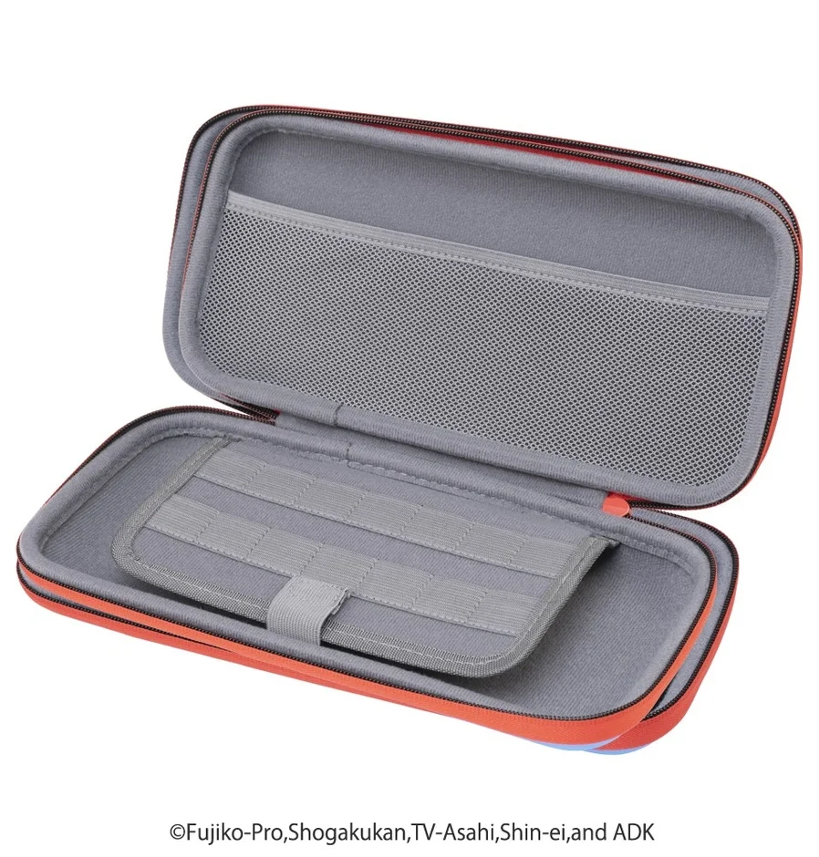 ポーチ内部のポケット