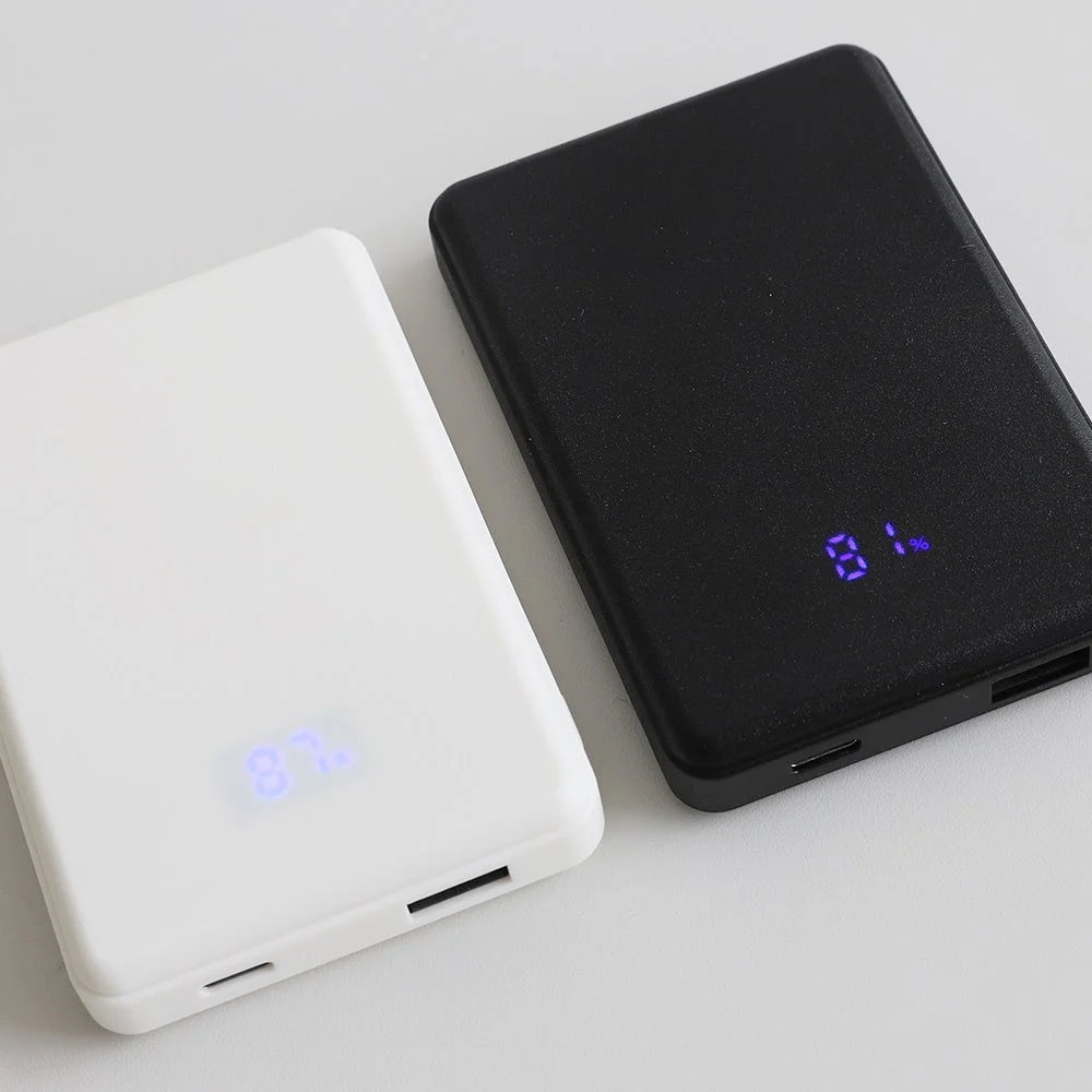 準固体電池採用のモバイルバッテリー