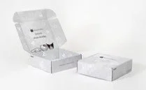 ギフトボックスとしても使えるパッケージ