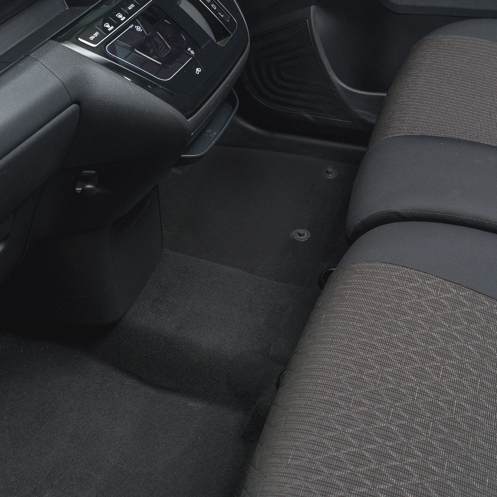 Before/After 車内収納の様子