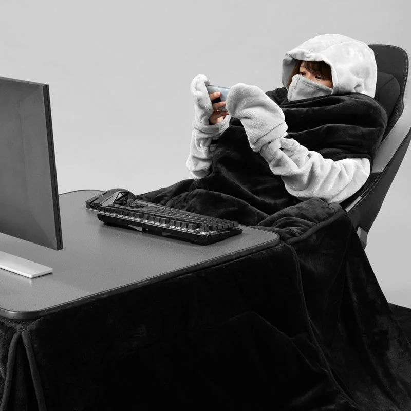 暖かくゲームを楽しむ様子