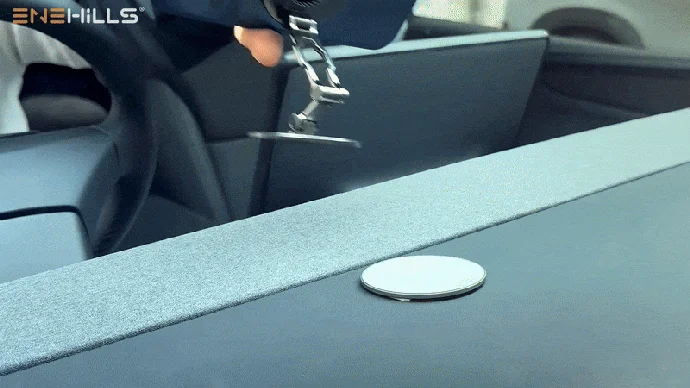 ダッシュボードへの取り付けイメージ