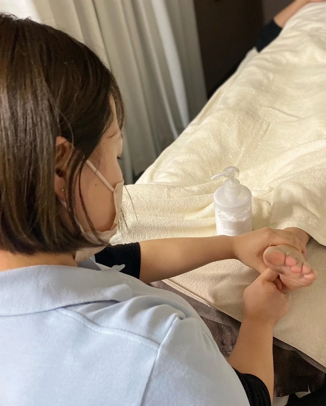 フットマッサージ