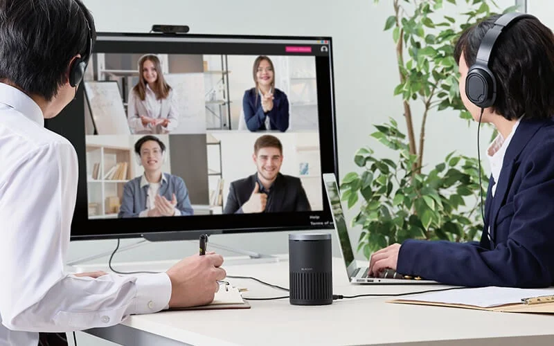 ヘッドセット利用イメージ