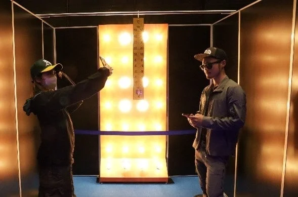 温度計のようなディスプレイがある展示スペース