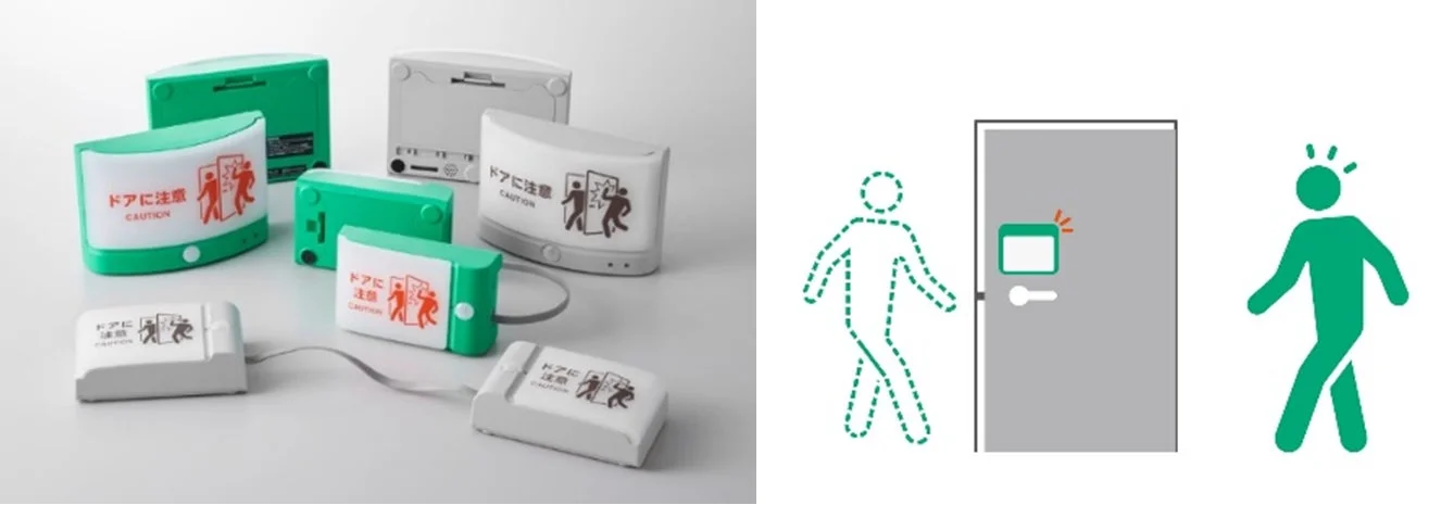ドアの開閉を検知し、衝突防止や注意喚起を促すセンサーデバイスとその使用イメージを表した画像です