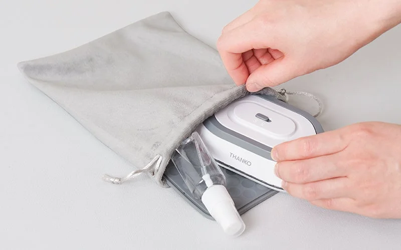 携帯用ポーチに収納された「ポタロン」