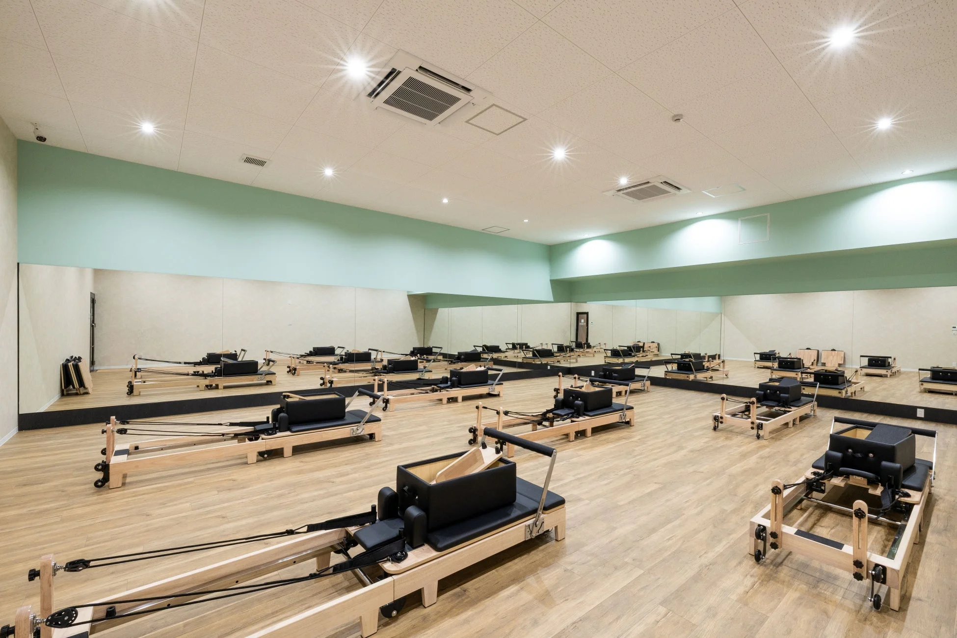 ピラティススタジオ