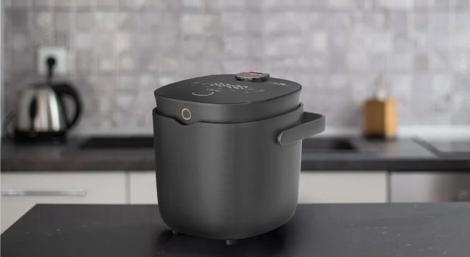 キッチンに置かれた調理鍋