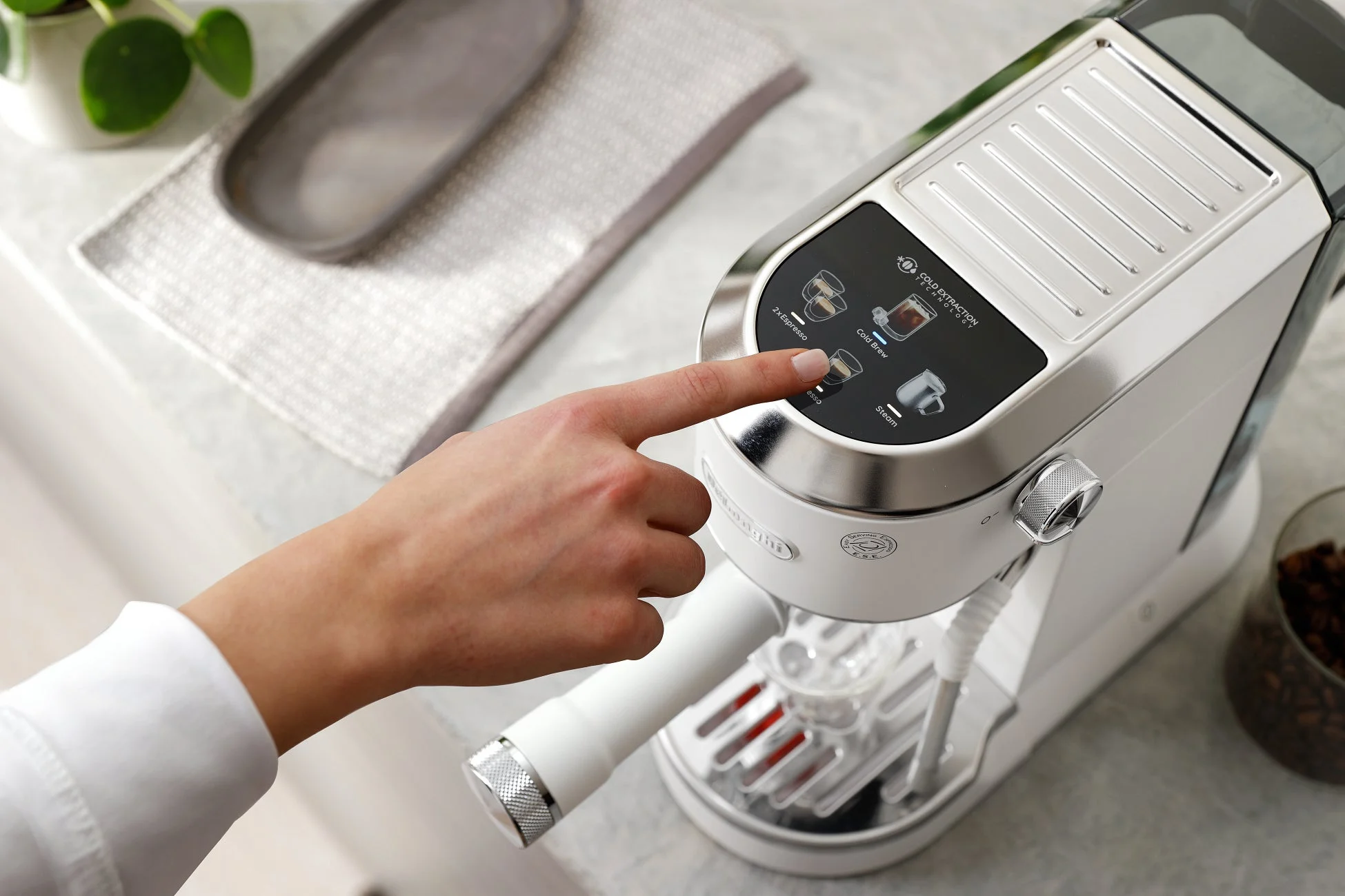 カラータッチアイコンの操作パネル