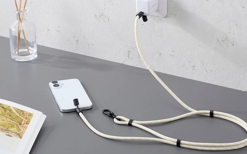 デスクでの充電