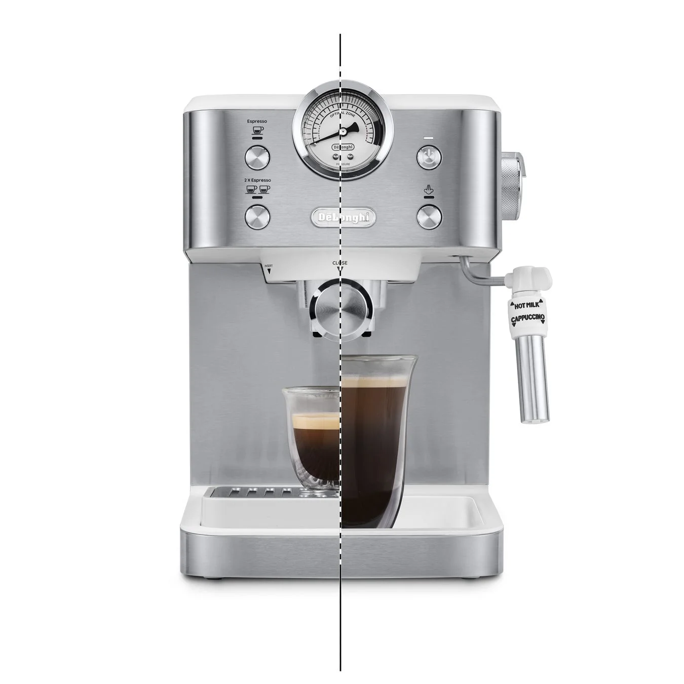 エスプレッソを抽出中のデロンギコーヒーメーカー