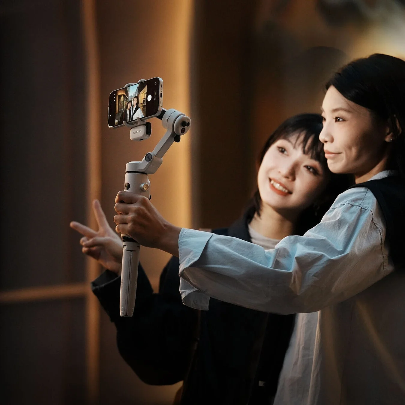 プロ仕様のライティングと長時間駆動